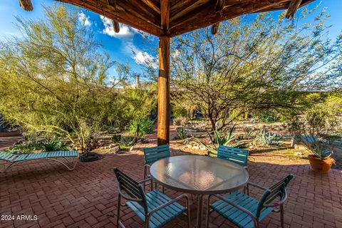 Exterior - 2215 E Siesta Dr, Phoenix, AZ 85042 photo 23 of 27