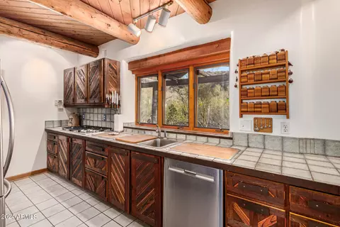 Kitchen - 2215 E Siesta Dr, Phoenix, AZ 85042 photo 3 of 6