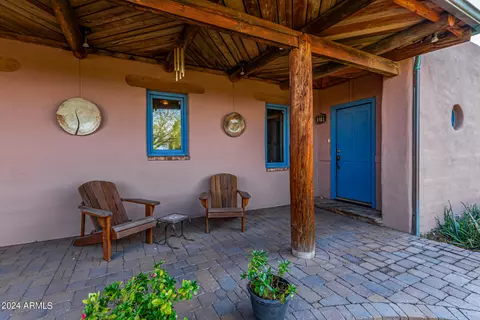 Exterior - 2215 E Siesta Dr, Phoenix, AZ 85042 photo 11 of 27