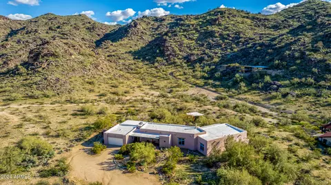 View/Area - 2215 E Siesta Dr, Phoenix, AZ 85042 photo 3 of 18