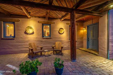 Exterior - 2215 E Siesta Dr, Phoenix, AZ 85042 photo 7 of 27