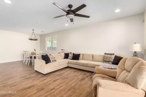 Living - 30813 N 25th Dr, Phoenix, AZ 85085 photo 2 of 2