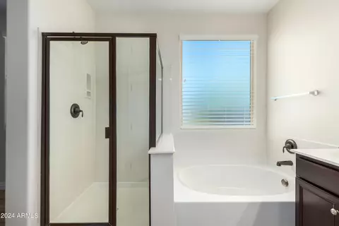 Bath - 30813 N 25th Dr, Phoenix, AZ 85085 photo 2 of 4