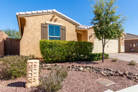 Exterior - 30813 N 25th Dr, Phoenix, AZ 85085 photo 4 of 14