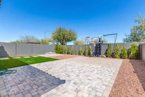 Exterior - 30813 N 25th Dr, Phoenix, AZ 85085 photo 11 of 14