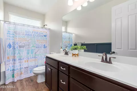 Bath - 30813 N 25th Dr, Phoenix, AZ 85085 photo 3 of 4
