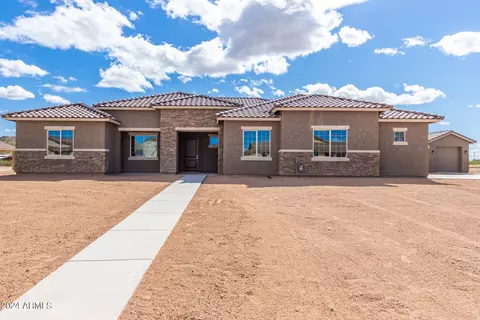 4587 E Honey Saddle Rd, San Tan Valley, AZ 85140