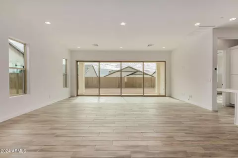 8133 E Jacaranda St, Mesa, AZ 85207 photo 6