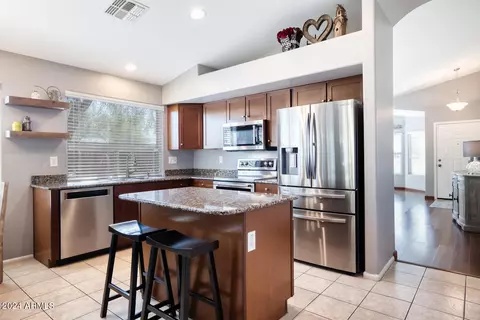 2826 E Park View Ln, Phoenix, AZ 85024 photo 7