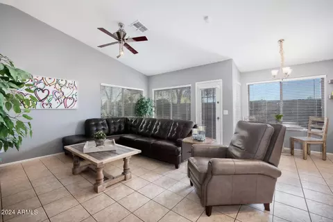 2826 E Park View Ln, Phoenix, AZ 85024 photo 10