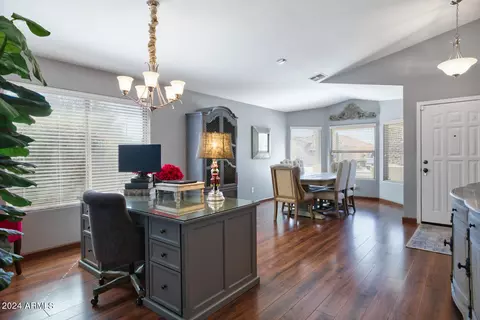 2826 E Park View Ln, Phoenix, AZ 85024 photo 3