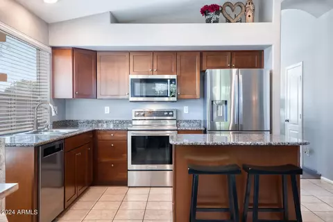 2826 E Park View Ln, Phoenix, AZ 85024 photo 8