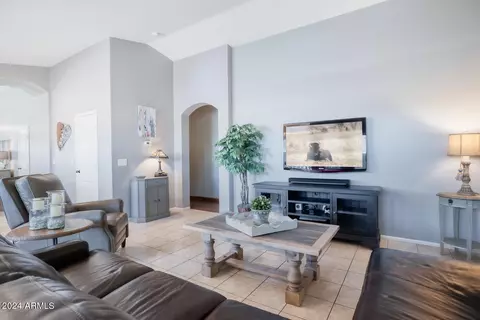 2826 E Park View Ln, Phoenix, AZ 85024 photo 12
