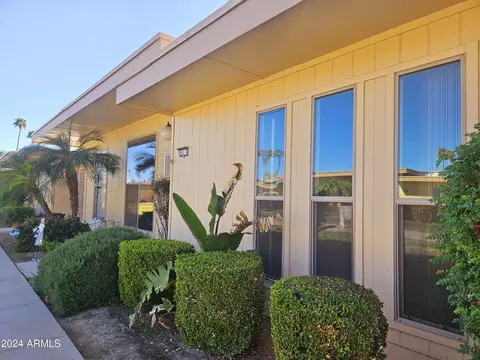 10060 W Royal Oak Rd #E, Sun City, AZ 85351