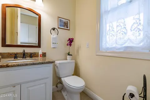 Bath - 4661 E Garnet Cir, Mesa, AZ 85206 photo 5 of 5