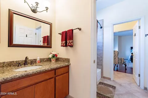 Bath - 4661 E Garnet Cir, Mesa, AZ 85206 photo 3 of 5