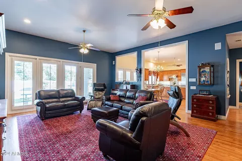 Living - 4661 E Garnet Cir, Mesa, AZ 85206 photo 2 of 2