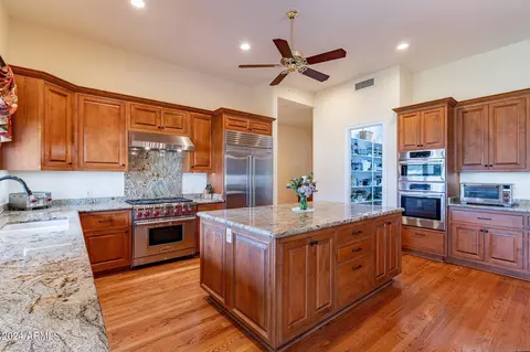 Kitchen - 4661 E Garnet Cir, Mesa, AZ 85206 photo 1 of 5
