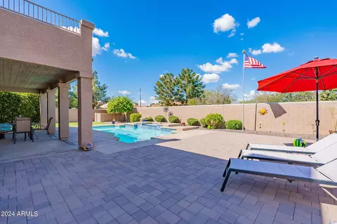 Exterior - 2318 E Anchor Dr, Gilbert, AZ 85234 photo 5 of 9