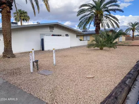 5930 W Keim Dr, Glendale, AZ 85301
