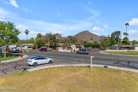 4337 E Calle Redonda --, Phoenix, AZ 85018 photo 10