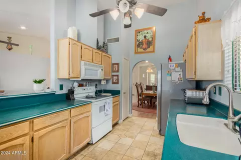 1910 E Behrend Dr, Phoenix, AZ 85024 photo 12