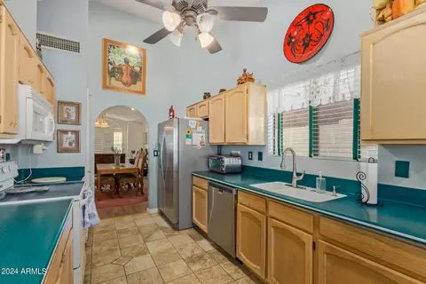 1910 E Behrend Dr, Phoenix, AZ 85024 photo 13
