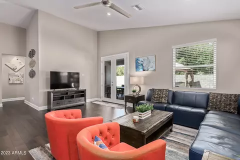 Living - 4202 N 18th Pl, Phoenix, AZ 85016 photo 1 of 3