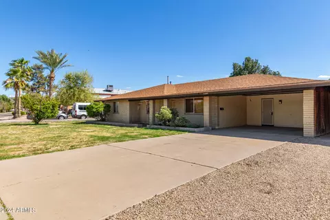 3209 W Paradise Dr, Phoenix, AZ 85029