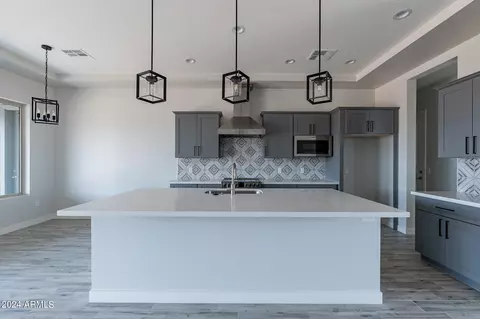 23014 W Peakview Rd, Wittmann, AZ 85361