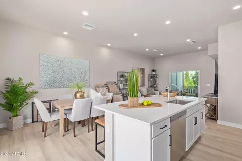2030 E Michigan Ave #12, Phoenix, AZ 85022