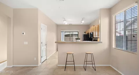 Kitchen - 3861 E Flower St, Gilbert, AZ 85298 photo 4 of 6
