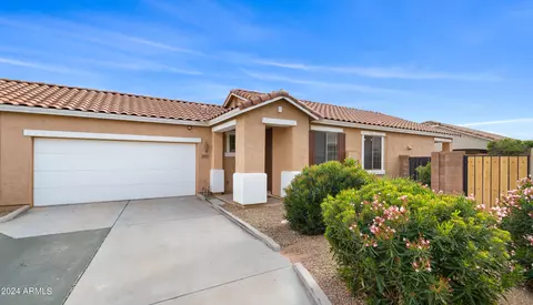Exterior - 3861 E Flower St, Gilbert, AZ 85298 photo 4 of 12