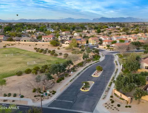View/Area - 3861 E Flower St, Gilbert, AZ 85298 photo 9 of 16