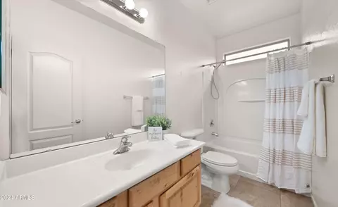 Bath - 3861 E Flower St, Gilbert, AZ 85298 photo 2 of 3