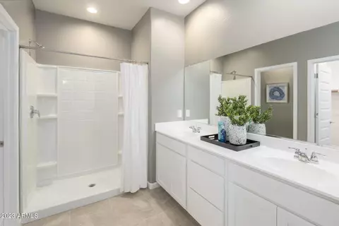 5928 S 25th Dr, Phoenix, AZ 85041 photo 5