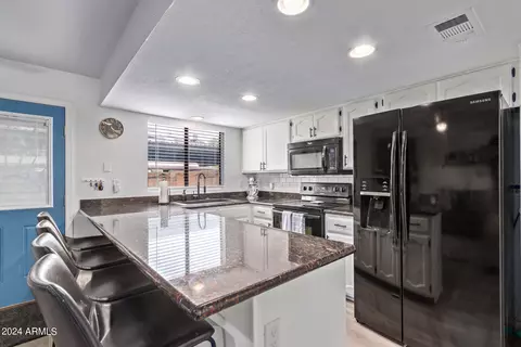 Kitchen - 170 E Guadalupe Rd #105, Gilbert, AZ 85234 photo 1 of 3
