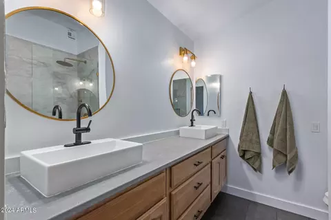 Bath - 170 E Guadalupe Rd #105, Gilbert, AZ 85234 photo 2 of 4