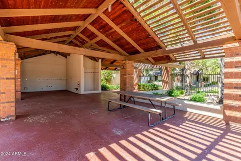 Exterior - 170 E Guadalupe Rd #105, Gilbert, AZ 85234 photo 9 of 12