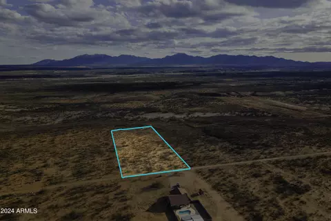 019 Elijah Pl #19P, Huachuca City, AZ 85616