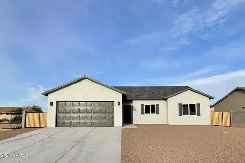 14356 S Avalon Rd, Arizona City, AZ 85123