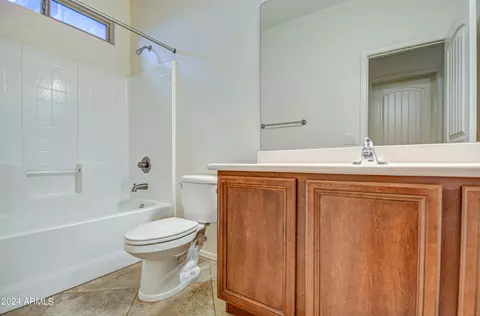 Bath - 2140 E Kings Ave, Phoenix, AZ 85022 photo 10 of 11