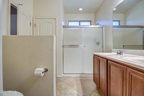 Bath - 2140 E Kings Ave, Phoenix, AZ 85022 photo 2 of 11