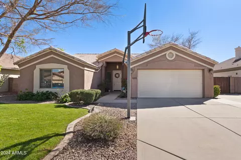 4495 E Laurel Ave, Gilbert, AZ 85234 photo 3