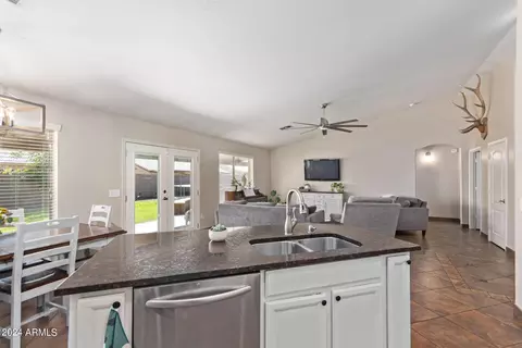 4495 E Laurel Ave, Gilbert, AZ 85234 photo 12