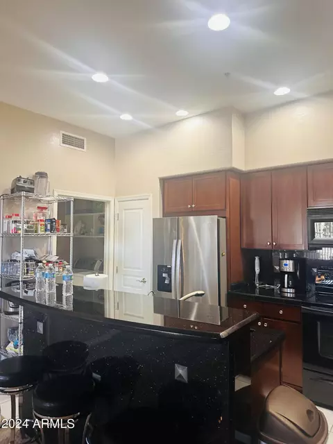2989 N 44th St #2033, Phoenix, AZ 85018