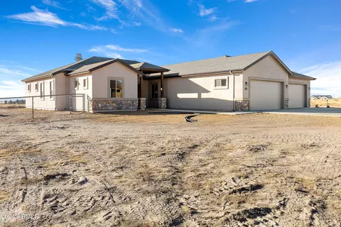 11542 N Laramie Trl, Prescott Valley, AZ 86315