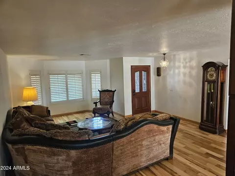 948 E Grandview Rd, Phoenix, AZ 85022 photo 8
