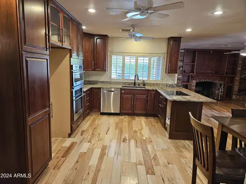 948 E Grandview Rd, Phoenix, AZ 85022 photo 13