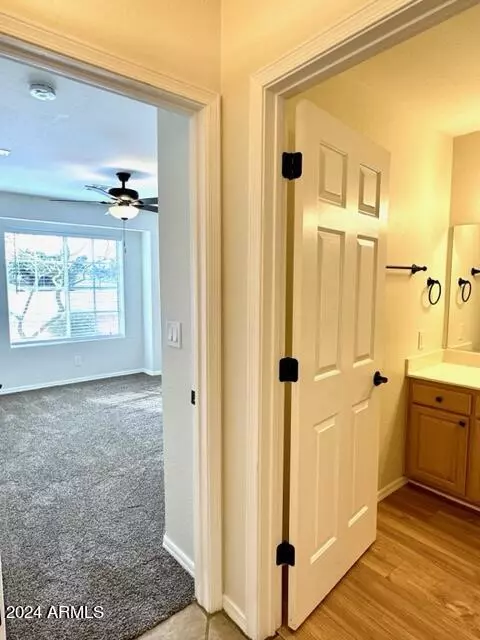 Bath - 1387 S Arcadia Dr, Globe, AZ 85501 photo 6 of 6